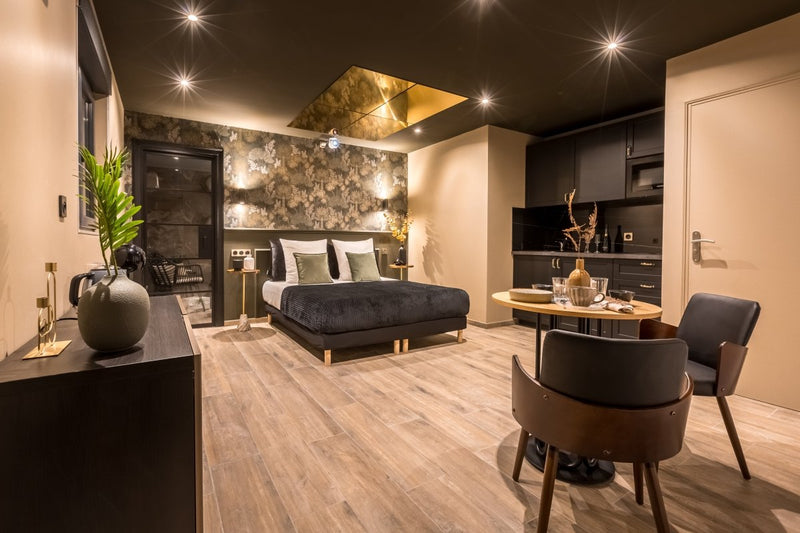 Le Clandestin Spa - Love’nSpa - weekend en amoureux, love rooms avec spa ou jacuzzi privatif1 de Le Clandestin Spa
