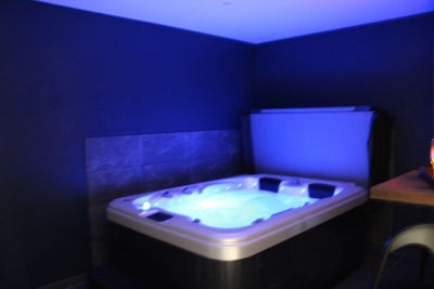 Le Clos des Iris 85 - Love’nSpa - weekend en amoureux, love rooms avec spa ou jacuzzi privatif
