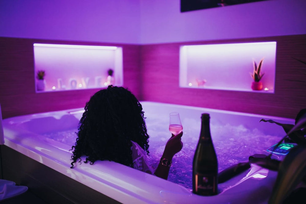 Le Desirella - Love’nSpa - weekend en amoureux, love rooms avec spa ou jacuzzi privatif1 de Le Desirella
