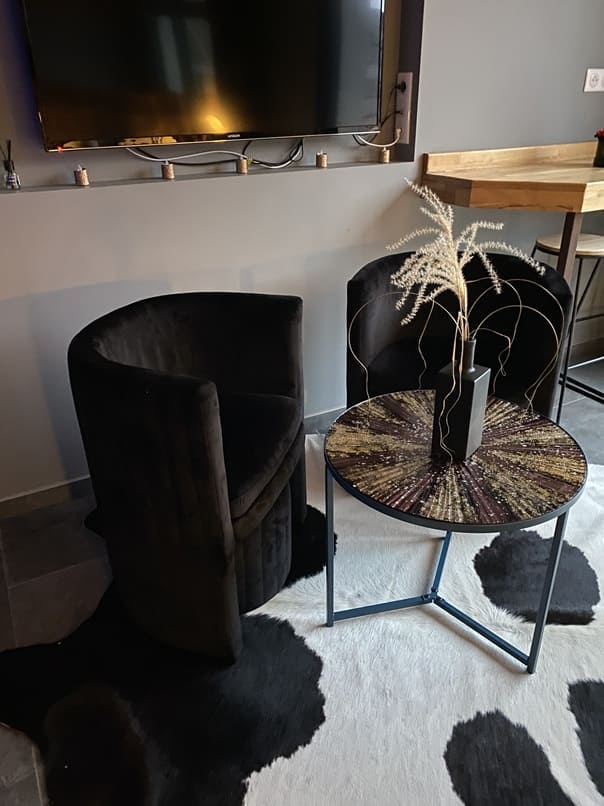 LE FRUIT DÉFENDU - Love’nSpa - weekend en amoureux, love rooms avec spa ou jacuzzi privatif6 de LE FRUIT DÉFENDU
