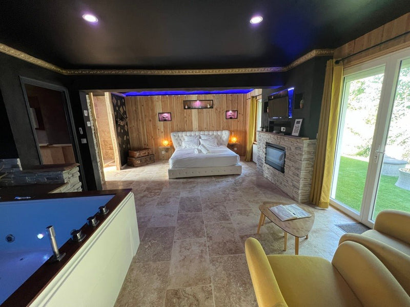 Le Lodge des Charmes - Love’nSpa - weekend en amoureux, love rooms avec spa ou jacuzzi privatif