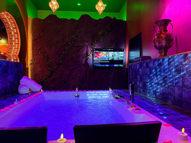 Le Palais des Mille et Une Nuits - Love Room, Jacuzzi, Pièce Secrète - Love’nSpa - weekend en amoureux, love rooms avec spa ou jacuzzi privatif4 de Le Palais des Mille et Une Nuits - Love Room, Jacuzzi, Pièce Secrète
