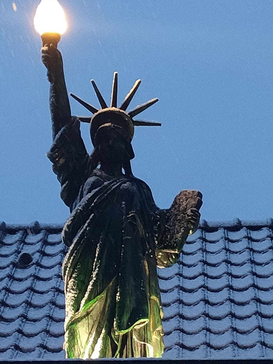 Le Quart D'Heure Américain - Love’nSpa - weekend en amoureux, love rooms avec spa ou jacuzzi privatif24 de Le Quart D'Heure Américain
