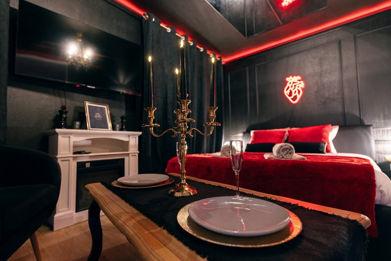 Le secret du marquis - Love’nSpa - weekend en amoureux, love rooms avec spa ou jacuzzi privatif4 de Le secret du marquis
