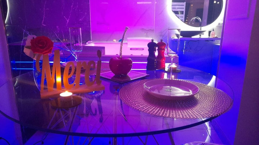 LE YADEN Jaccuzi Mucem/la Major - Love’nSpa - weekend en amoureux, love rooms avec spa ou jacuzzi privatif6 de LE YADEN Jaccuzi Mucem/la Major
