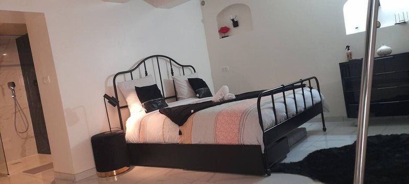 LE YADEN Jaccuzi Mucem/la Major - Love’nSpa - weekend en amoureux, love rooms avec spa ou jacuzzi privatif