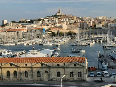 LE YADEN Jaccuzi Mucem/la Major - Love’nSpa - weekend en amoureux, love rooms avec spa ou jacuzzi privatif