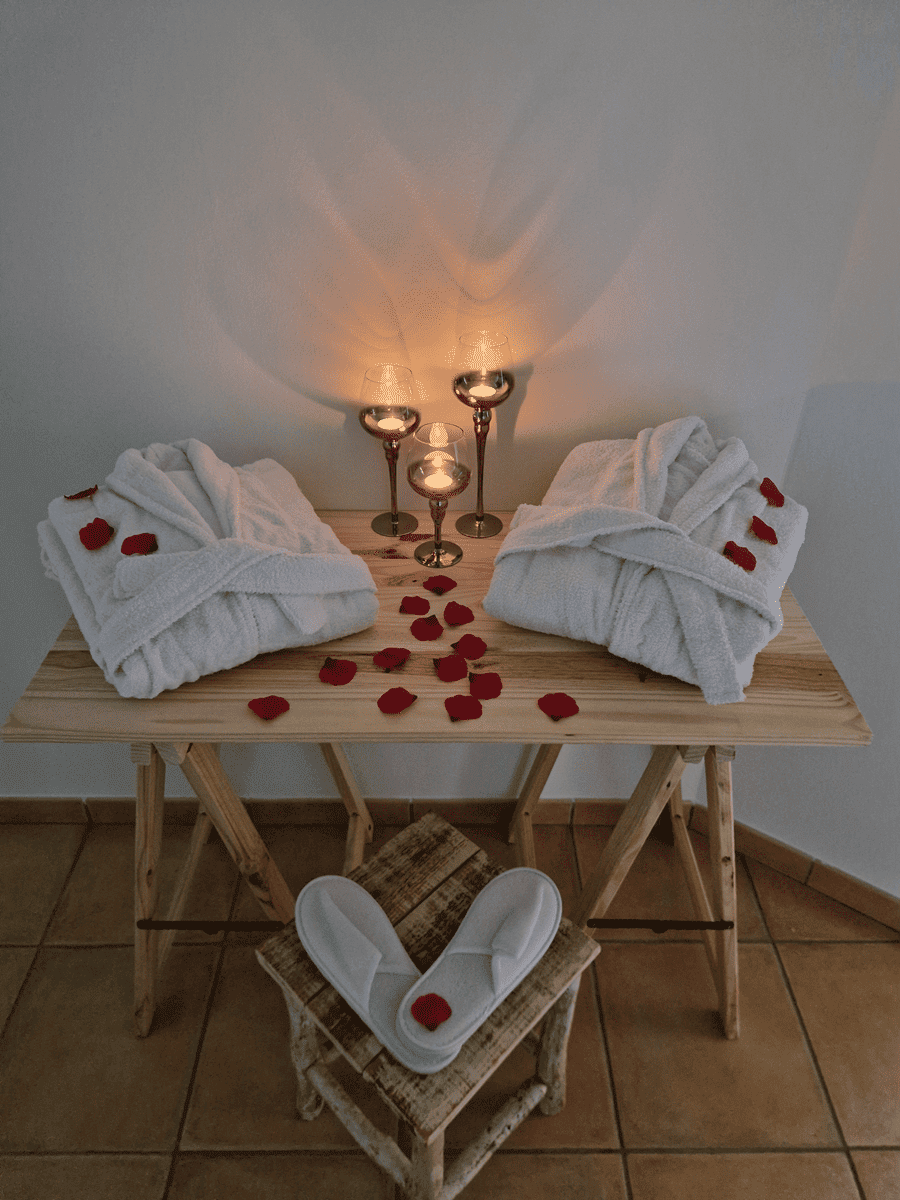 L'Ecrin d'Amour - Love’nSpa - weekend en amoureux, love rooms avec spa ou jacuzzi privatif4 de L'Ecrin d'Amour

