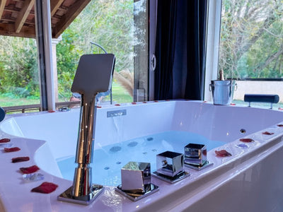 L'Ecrin de Hyères - Love’nSpa - weekend en amoureux, love rooms avec spa ou jacuzzi privatif