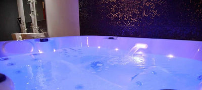 L'effet spa - Suite Romantique - Love’nSpa - weekend en amoureux, love rooms avec spa ou jacuzzi privatif