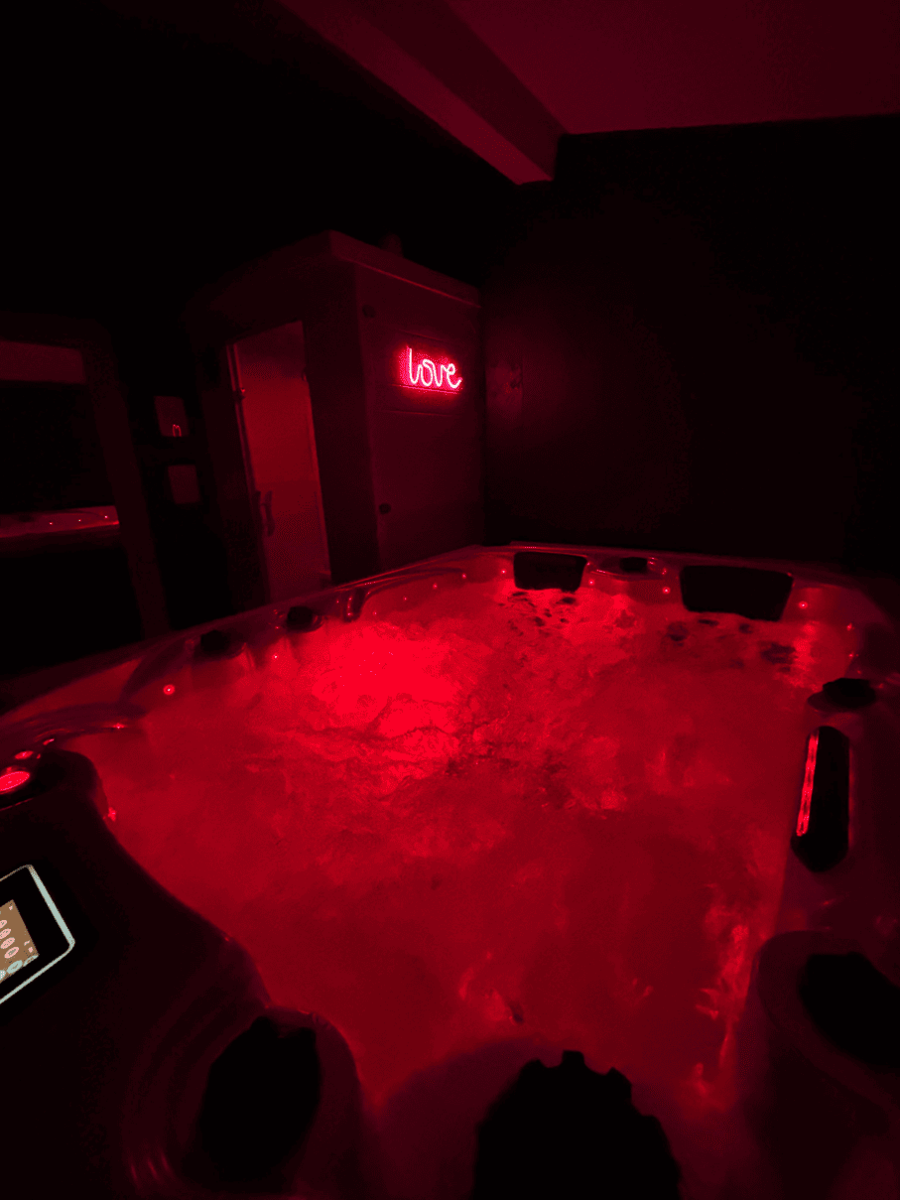 L'Entre - Nous - Love’nSpa - weekend en amoureux, love rooms avec spa ou jacuzzi privatif5 de L'Entre-Nous
