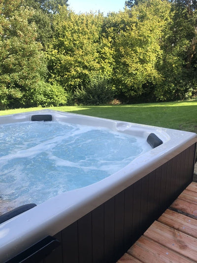 Les Ajoncs - Love’nSpa - weekend en amoureux, love rooms avec spa ou jacuzzi privatif