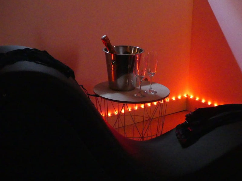 Les Ajoncs - Love’nSpa - weekend en amoureux, love rooms avec spa ou jacuzzi privatif