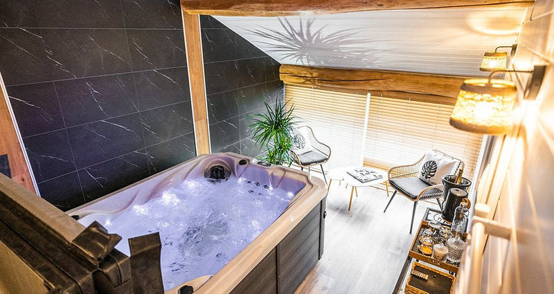 Les Charmes du Lac - Love’nSpa - weekend en amoureux, love rooms avec spa ou jacuzzi privatif