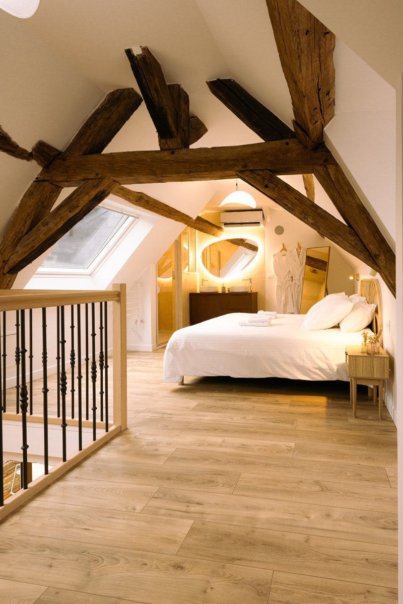 Les Eclats d'Amour - Love’nSpa - weekend en amoureux, love rooms avec spa ou jacuzzi privatif1 de Les Eclats d'Amour - L'Éclat Lyra
