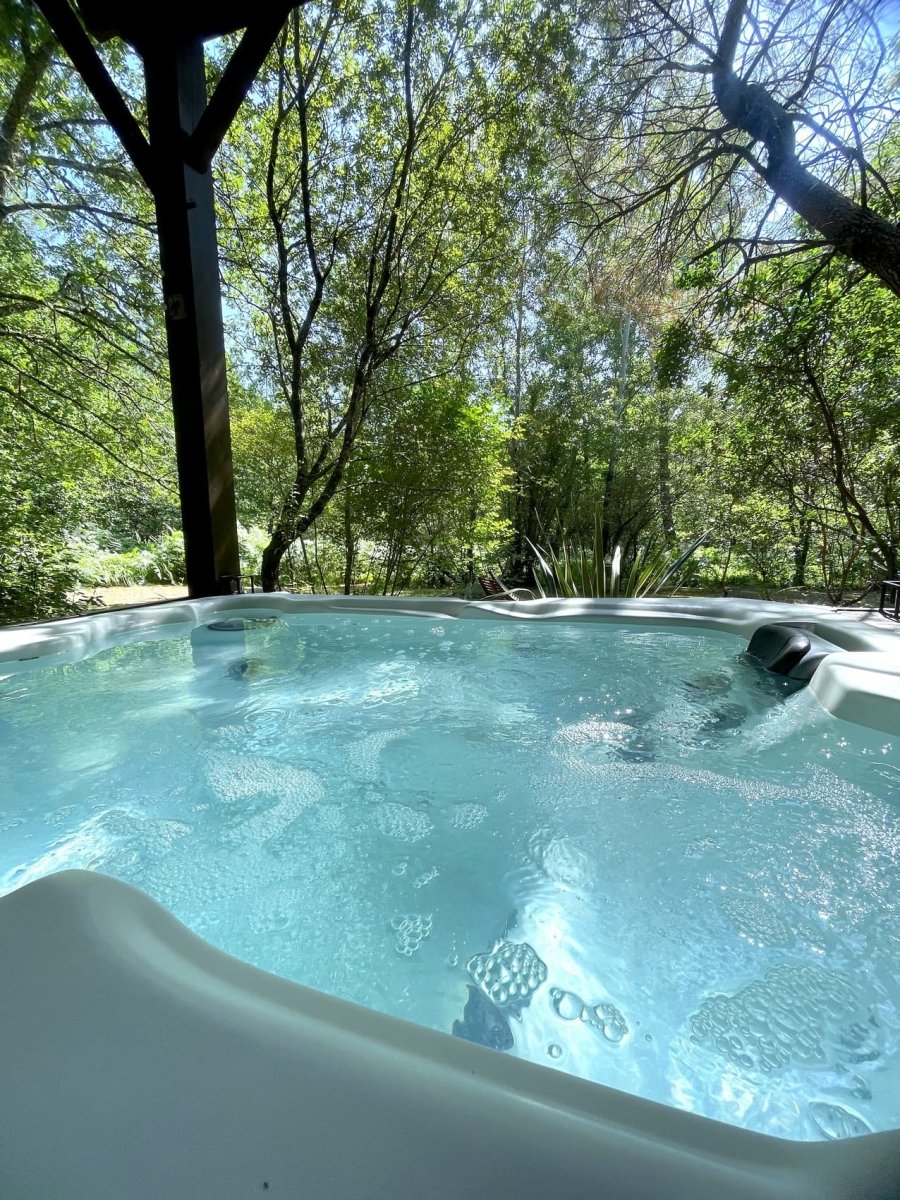 Les Landines - Le Lodge et son spa - Love’nSpa - weekend en amoureux, love rooms avec spa ou jacuzzi privatif1 de Les Landines - Le Lodge et son spa
