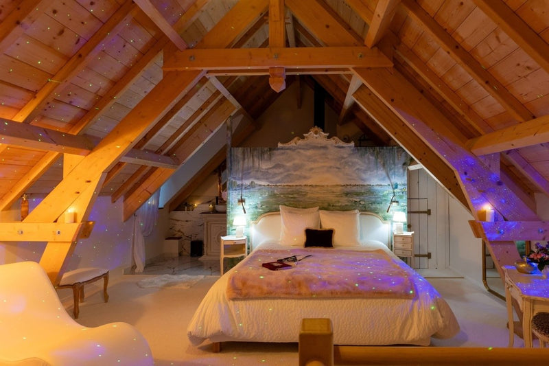 Les Murmures de l' Amour - Love’nSpa - weekend en amoureux, love rooms avec spa ou jacuzzi privatif1 de Les Murmures de l' Amour
