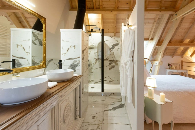 Les Murmures de l' Amour - Love’nSpa - weekend en amoureux, love rooms avec spa ou jacuzzi privatif2 de Les Murmures de l' Amour
