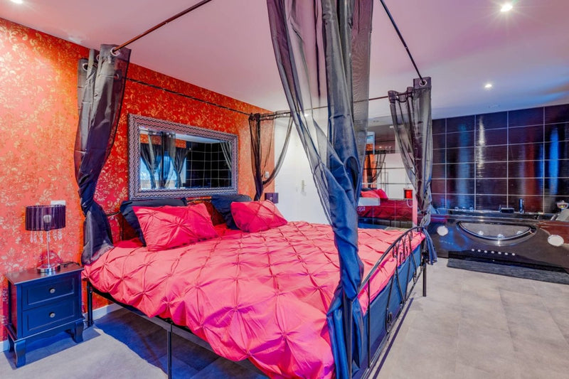 Les nuances de Mélis - Love’nSpa - weekend en amoureux, love rooms avec spa ou jacuzzi privatif