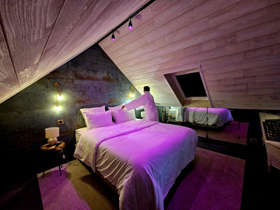 Les Suites du Bouddha Bleu - Ananda Duplex - Love’nSpa - weekend en amoureux, love rooms avec spa ou jacuzzi privatif