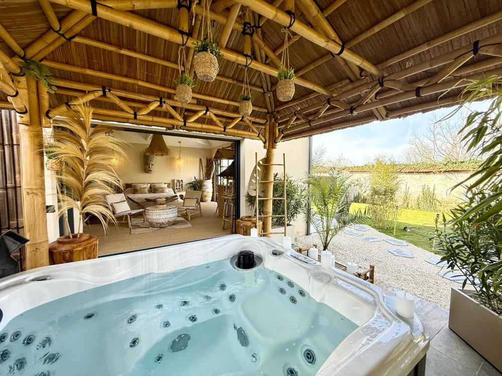 L'ESCALE A BALI - Love’nSpa - weekend en amoureux, love rooms avec spa ou jacuzzi privatif1 de L'ESCALE A BALI
