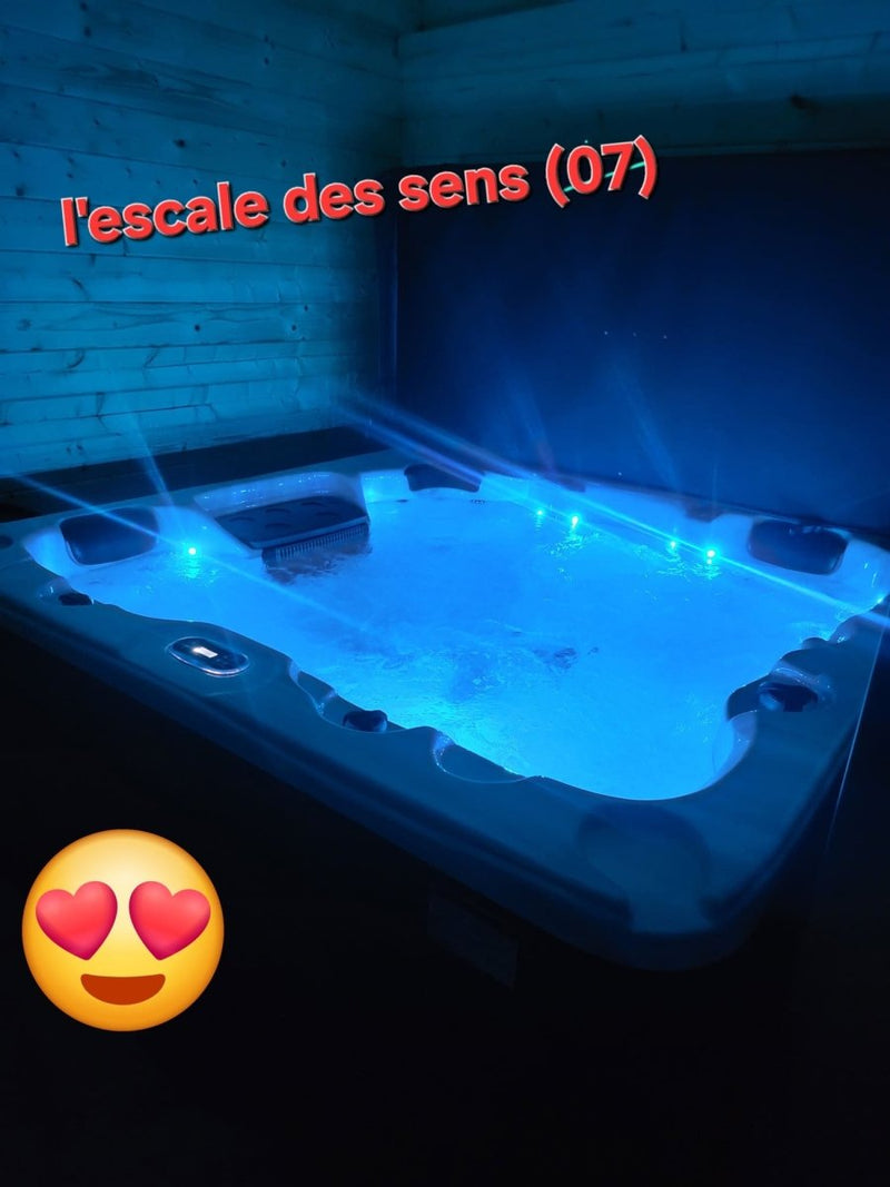 L'Escale des Sens - Love’nSpa - weekend en amoureux, love rooms avec spa ou jacuzzi privatif4 de L'Escale des Sens
