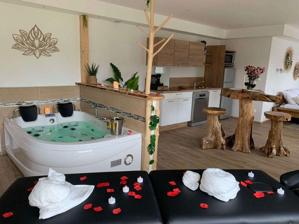 L'Escapade - Love’nSpa - weekend en amoureux, love rooms avec spa ou jacuzzi privatif3 de L'Escapade
