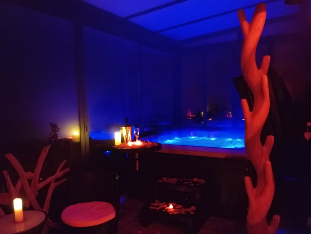 L'Etincelle - Love’nSpa - weekend en amoureux, love rooms avec spa ou jacuzzi privatif4 de L'Etincelle
