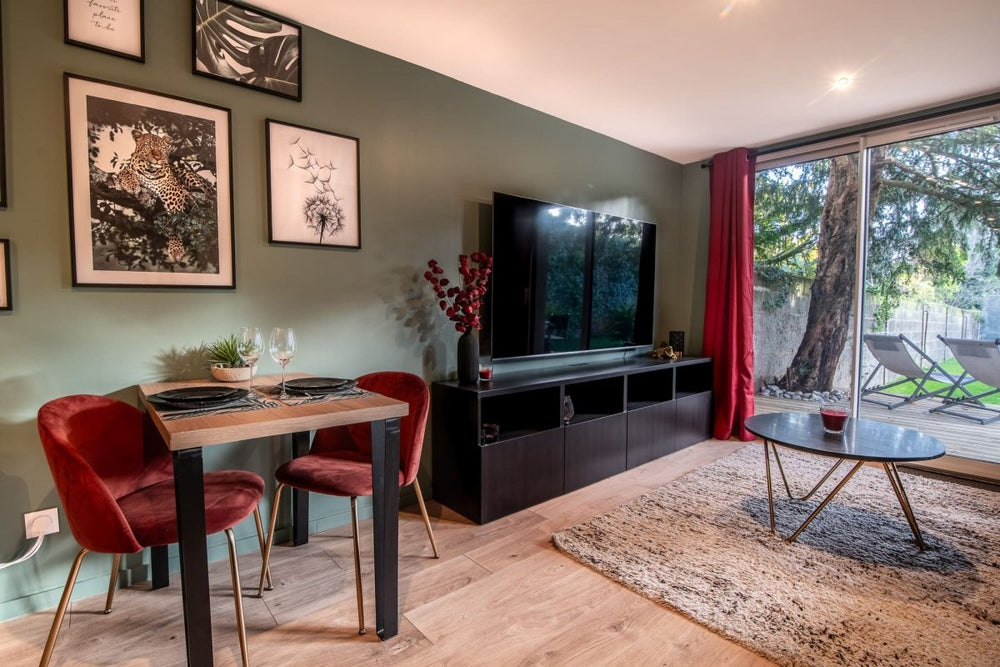 L'Insoupçonnée - Love’nSpa - weekend en amoureux, love rooms avec spa ou jacuzzi privatif4 de L'Insoupçonnée
