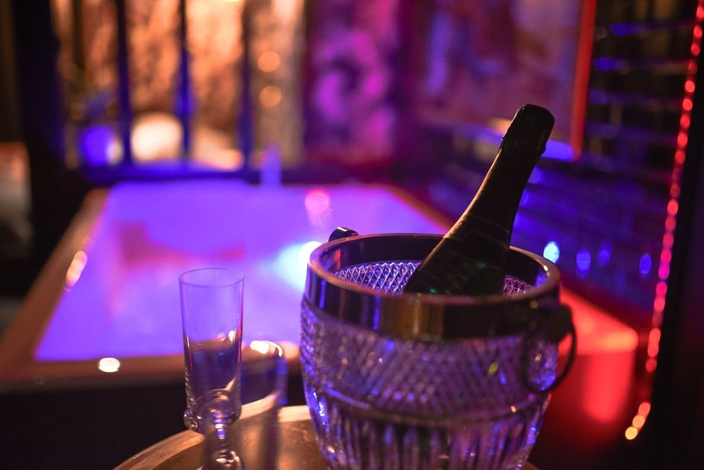 L'Instant Volage - Love’nSpa - weekend en amoureux, love rooms avec spa ou jacuzzi privatif1 de L'Instant Volage
