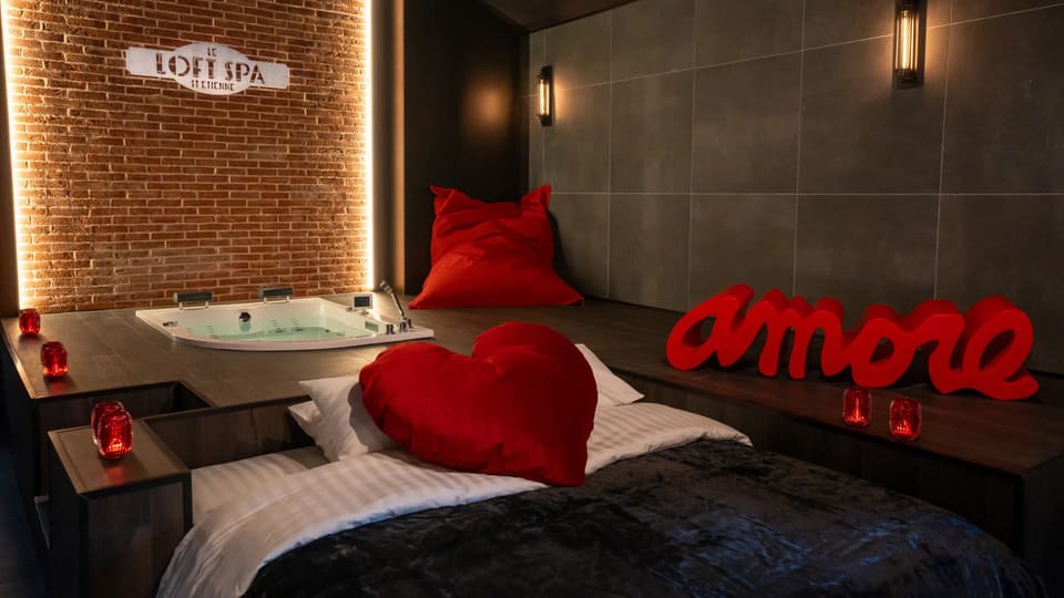 Loft Spa - St Etienne - Love’nSpa - weekend en amoureux, love rooms avec spa ou jacuzzi privatif13 de Loft Spa - St Etienne
