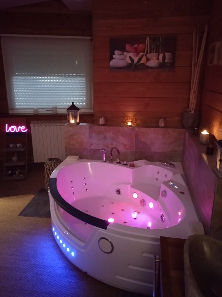 Loire des Lys - Love’nSpa - weekend en amoureux, love rooms avec spa ou jacuzzi privatif