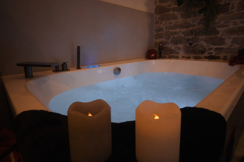 Lov’asion - Love’nSpa - weekend en amoureux, love rooms avec spa ou jacuzzi privatif4 de Lov’asion

