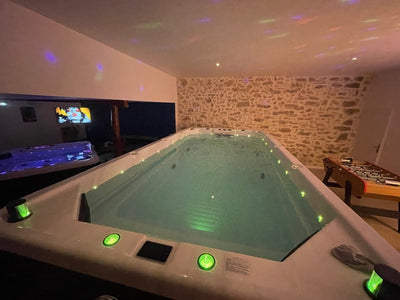Love & Kinky Room with big SPAs & Sauna - Love’nSpa - weekend en amoureux, love rooms avec spa ou jacuzzi privatif
