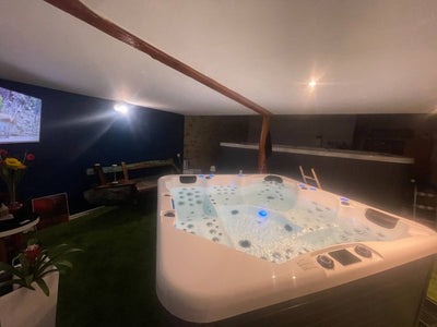 Love & Kinky Room with big SPAs & Sauna - Love’nSpa - weekend en amoureux, love rooms avec spa ou jacuzzi privatif