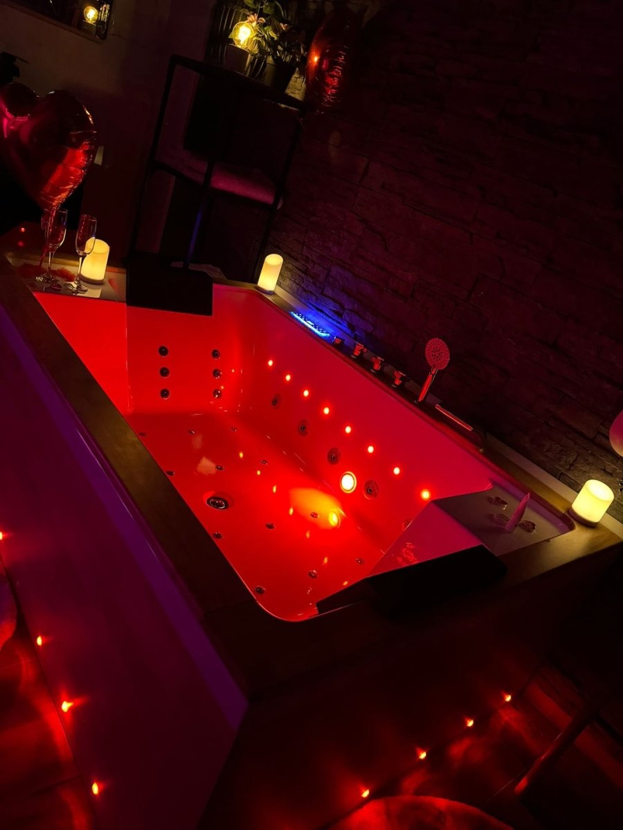 Love Room 66 - Love’nSpa - weekend en amoureux, love rooms avec spa ou jacuzzi privatif1 de Love Room 66
