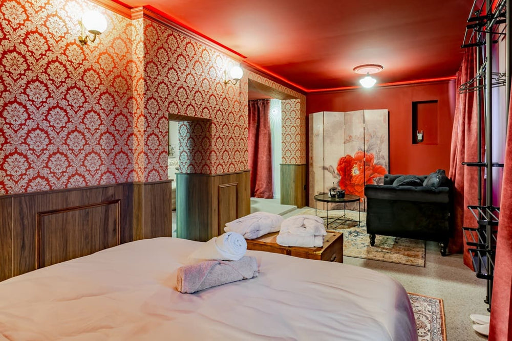 Love Room Alsace - La Courtisane - Love’nSpa - weekend en amoureux, love rooms avec spa ou jacuzzi privatif14 de Love Room Alsace - La Courtisane
