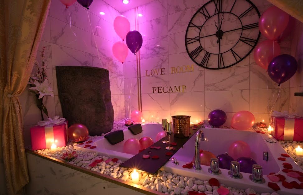 Love Room Fécamp - Appartement 3 - Love’nSpa - weekend en amoureux, love rooms avec spa ou jacuzzi privatif11 de Love Room Fécamp - Appartement 3
