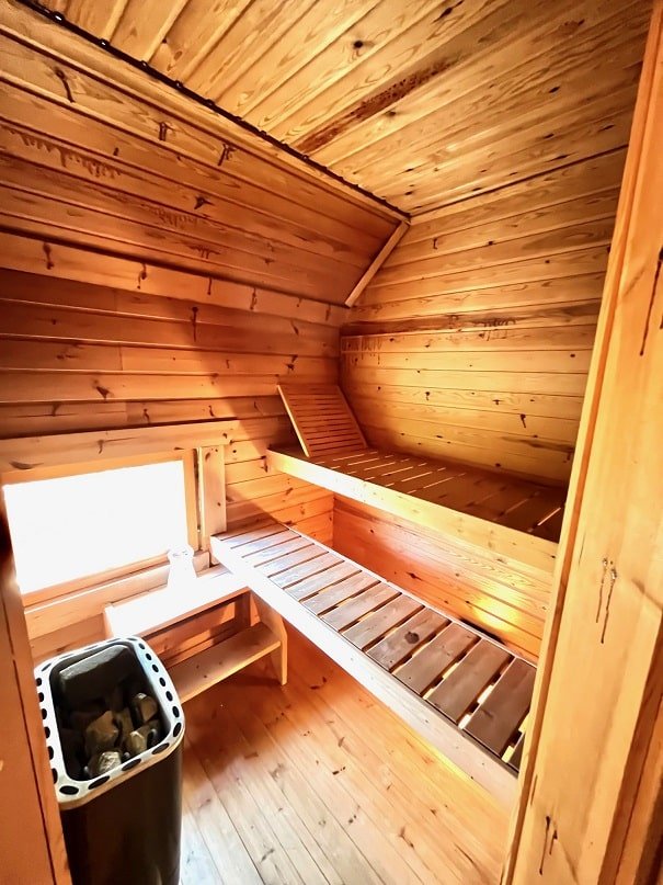 Love room Port Blanc - Love’nSpa - weekend en amoureux, love rooms avec spa ou jacuzzi privatif12 de Love room Port Blanc
