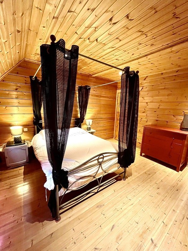 Love room Port Blanc - Love’nSpa - weekend en amoureux, love rooms avec spa ou jacuzzi privatif