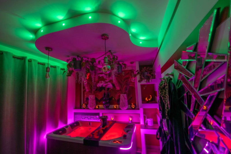 Love & Sex Room - Love’nSpa - weekend en amoureux, love rooms avec spa ou jacuzzi privatif2 de Love & Sex Room
