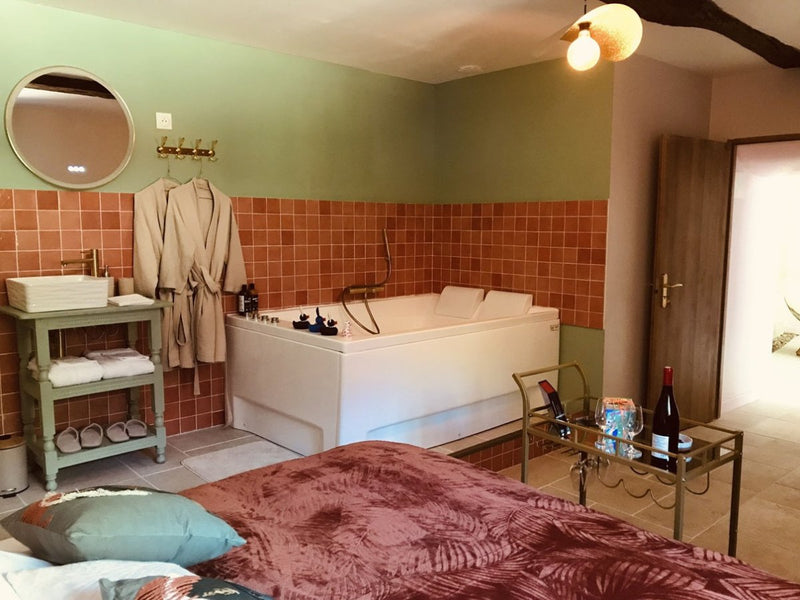 Love & Spa in the Loire Valley - Love’nSpa - weekend en amoureux, love rooms avec spa ou jacuzzi privatif4 de Love & Spa in the Loire Valley
