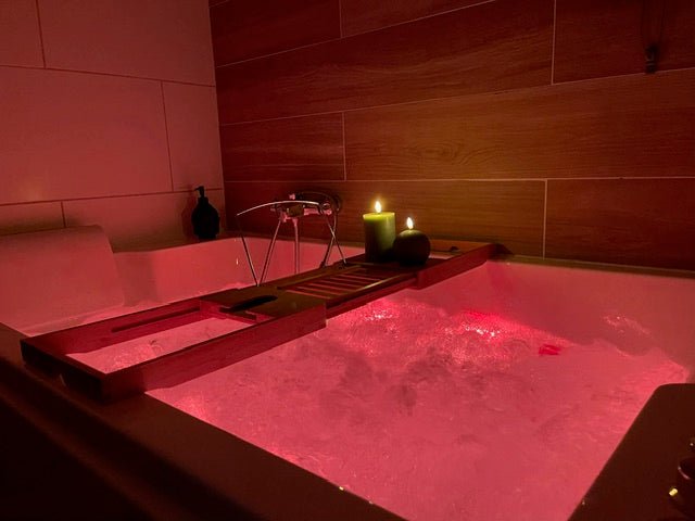 Lovely Room 61 - Love’nSpa - weekend en amoureux, love rooms avec spa ou jacuzzi privatif4 de Lovely Room 61
