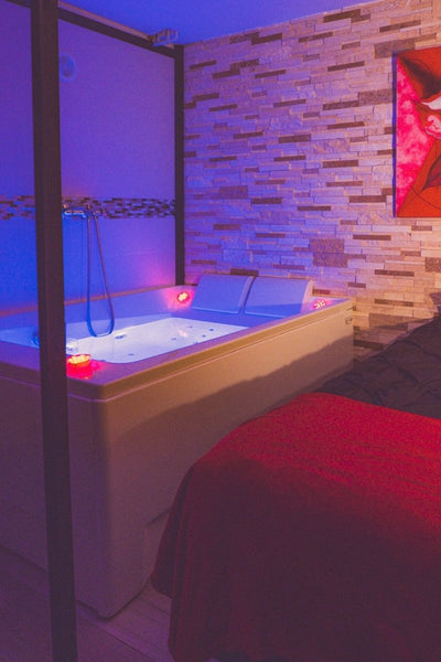 LoveRoom Jo - Love’nSpa - weekend en amoureux, love rooms avec spa ou jacuzzi privatif