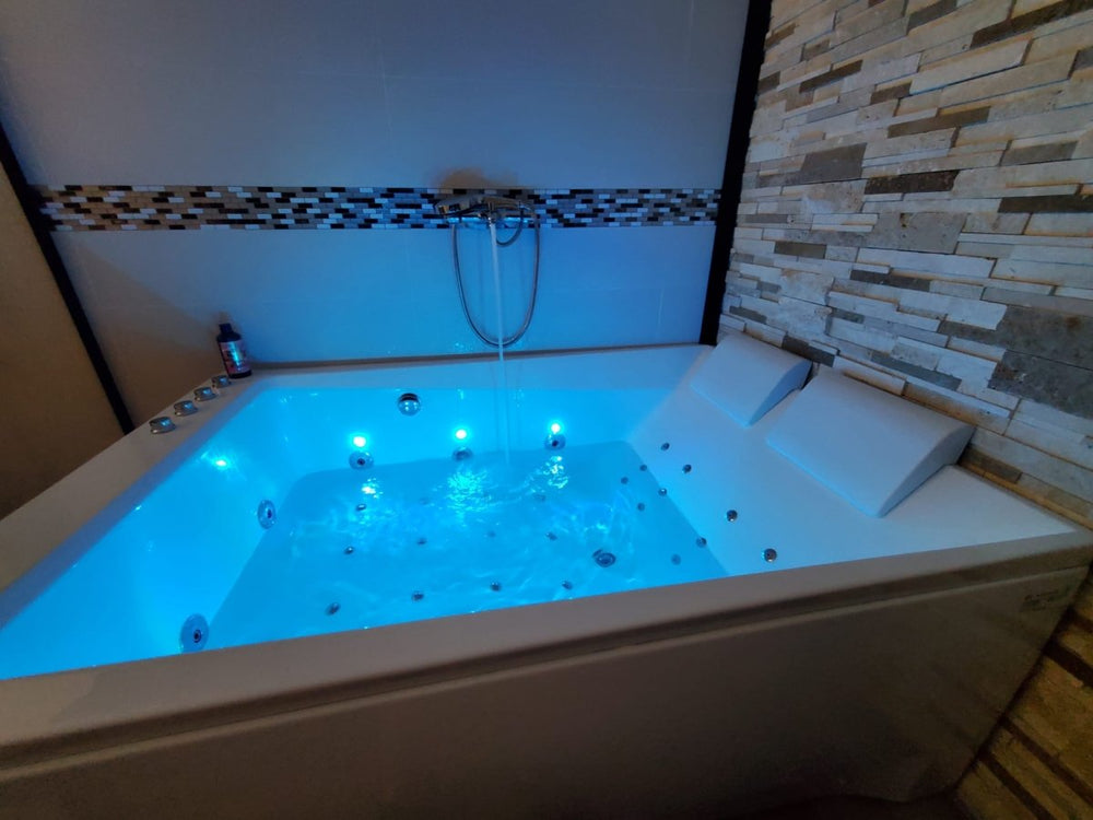 LoveRoom Jo - Love’nSpa - weekend en amoureux, love rooms avec spa ou jacuzzi privatif4 de LoveRoom Jo
