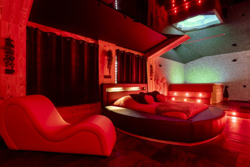 Luxury love room Tentation - Love’nSpa - weekend en amoureux, love rooms avec spa ou jacuzzi privatif