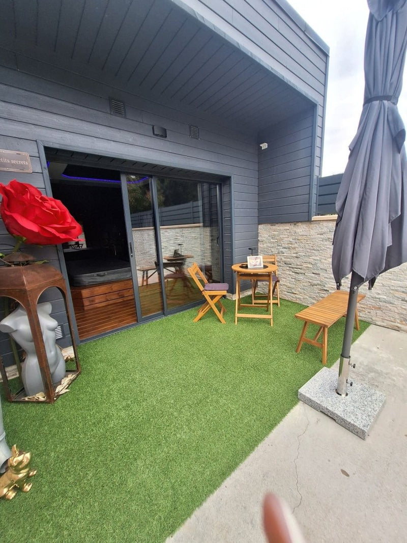 Mes petits secrets - Love’nSpa - weekend en amoureux, love rooms avec spa ou jacuzzi privatif1 de Mes petits secrets
