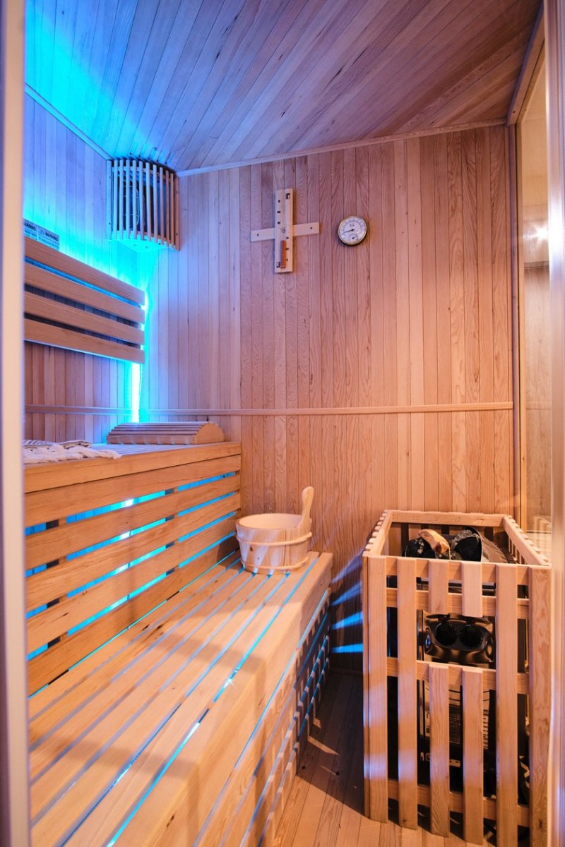 Mini toy - Love’nSpa - weekend en amoureux, love rooms avec spa ou jacuzzi privatif1 de Mini toy
