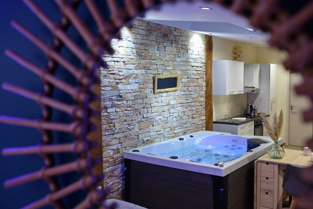 Mini toy - Love’nSpa - weekend en amoureux, love rooms avec spa ou jacuzzi privatif15 de Mini toy
