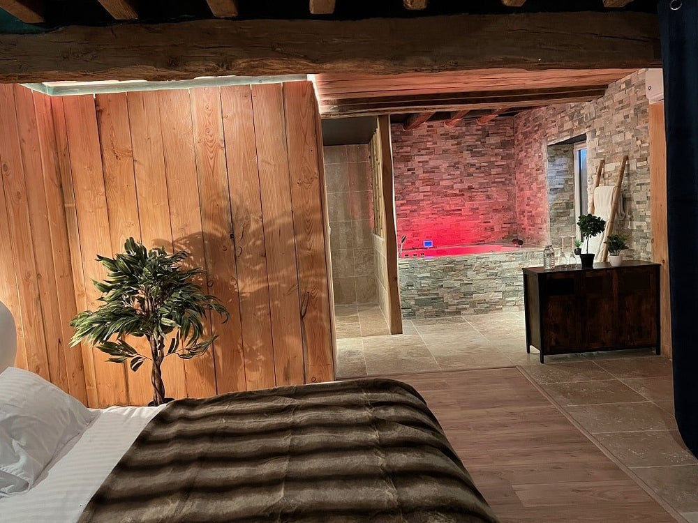 Nature & Love - La maison Love - Love’nSpa - weekend en amoureux, love rooms avec spa ou jacuzzi privatif6 de Nature & Love - La maison Love
